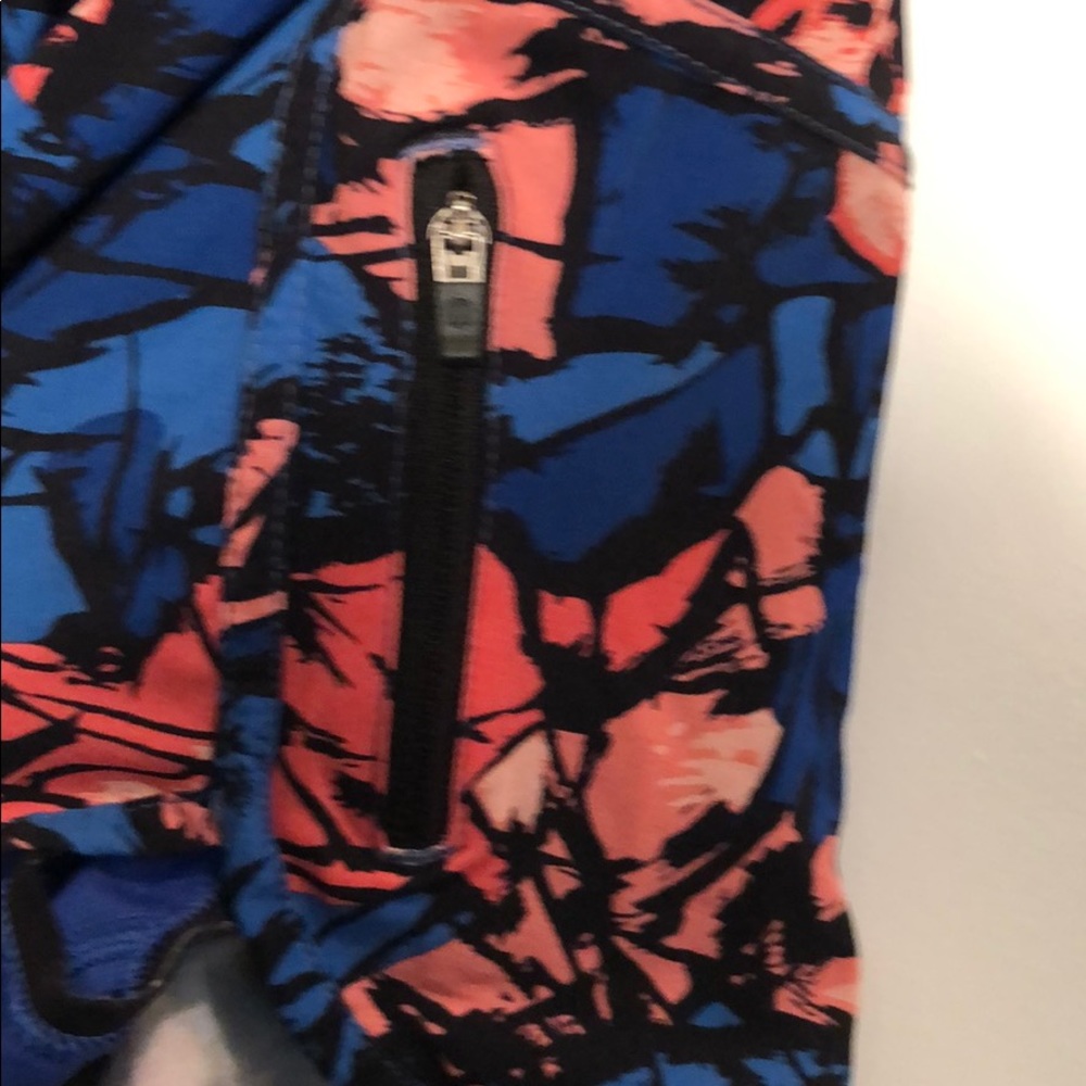 Lululemon shorts - Picture 3 of 3